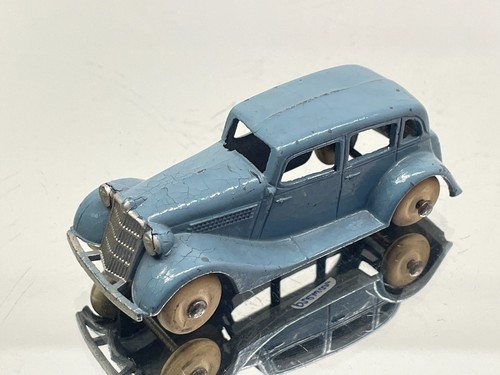 Tootsietoy ford sedan - sedan,