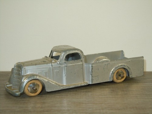 Pick truck tootsietoy usa - truck,