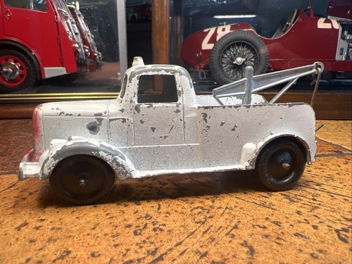 Tootsietoy mack tow truck - tow,